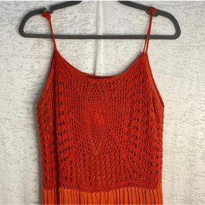 Mix Nouveau New York beautiful crocheted top dress